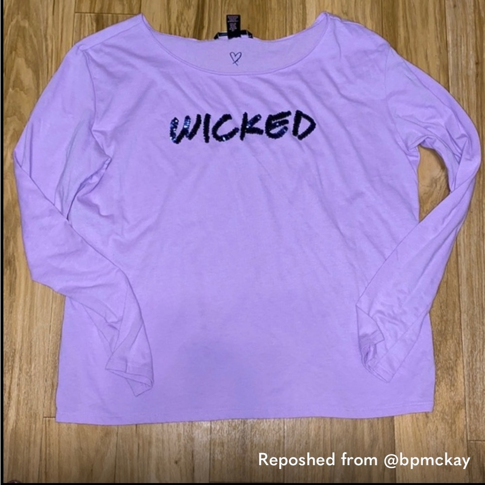 Victoria’s Secret long-sleeve tops; size L: